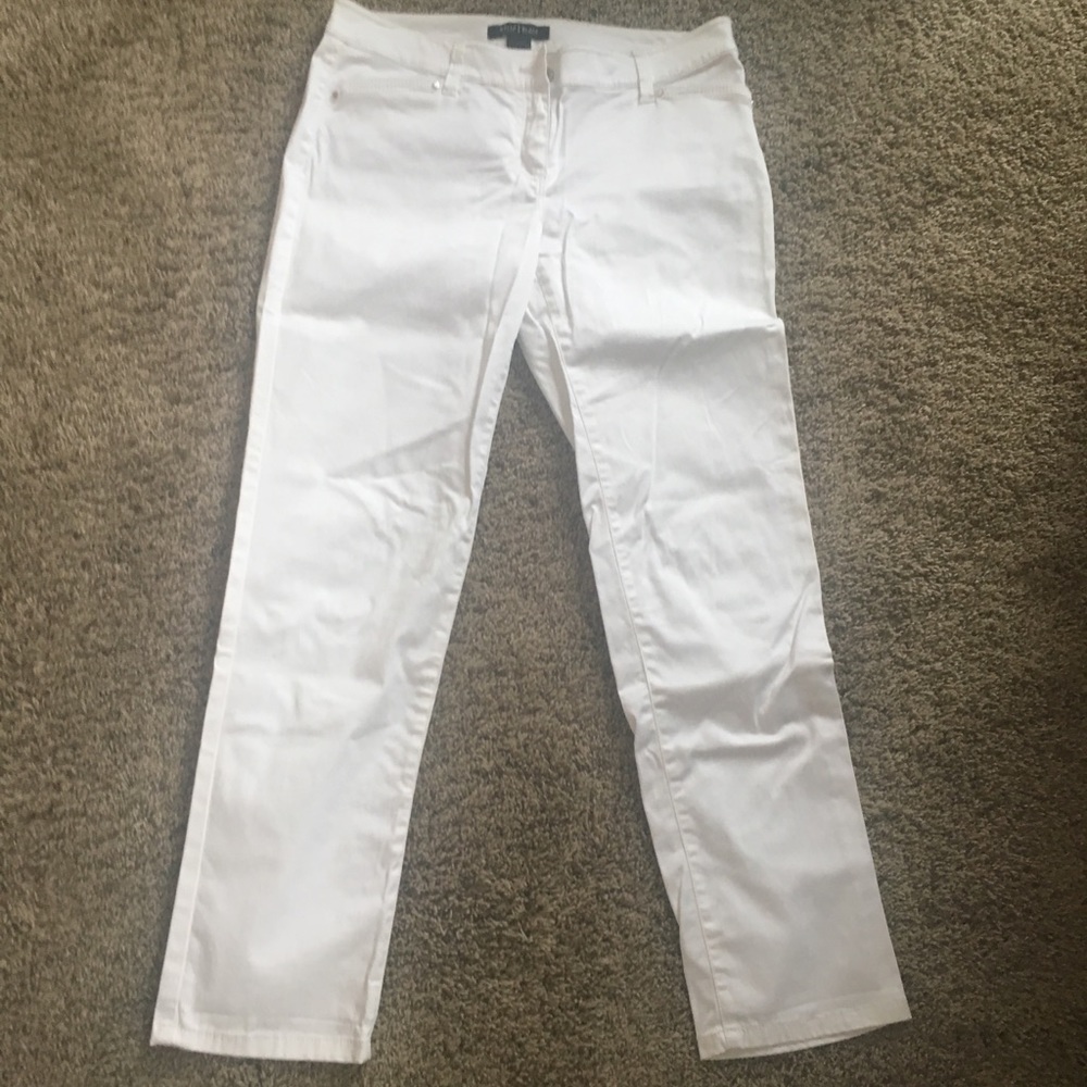 White House Black market white cotton pants